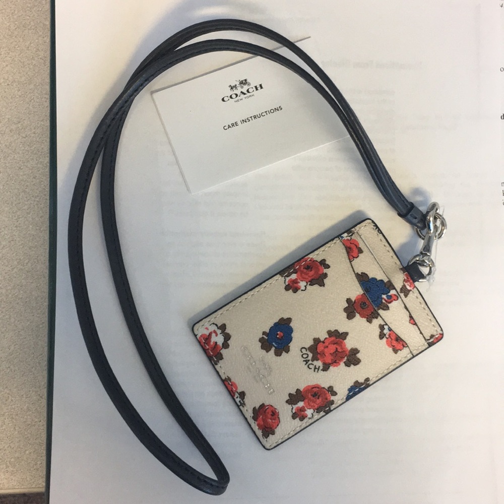 Coach tea rose lanyard